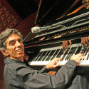 Sunday – Dec. 6th – Luiz Simas Christmas In Brazil Jazz Solo Piano Concert – Concert Space at Beethoven Pianos – NYC – 7:00p.
